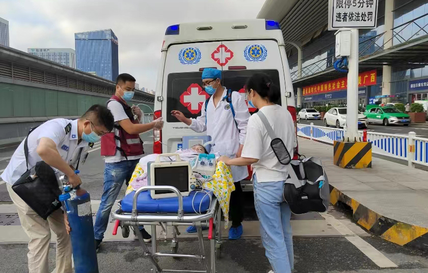 拉萨救护车出租公司